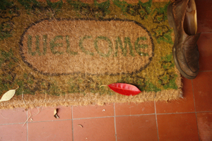 worn welcome mat - pixabay cc0